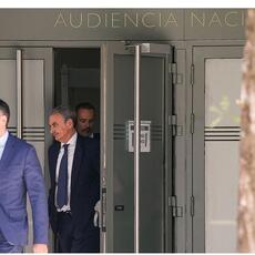 Calama aprieta a Zapatero: le pide que en tres días aclare el origen de las joyas y cita a sus hijas como investigadas